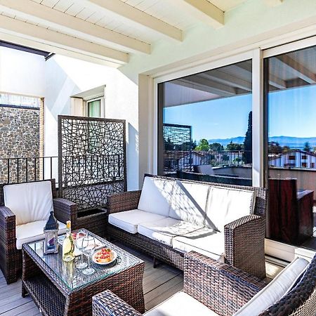 Warda C11 Apartment By Wonderful Italy Desenzano del Garda Ngoại thất bức ảnh