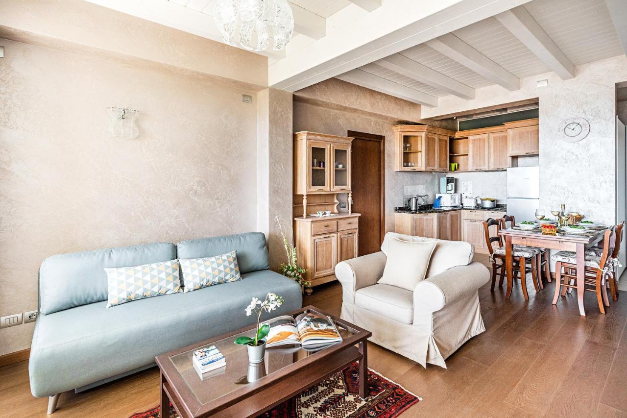 Warda C11 Apartment By Wonderful Italy Desenzano del Garda Ngoại thất bức ảnh